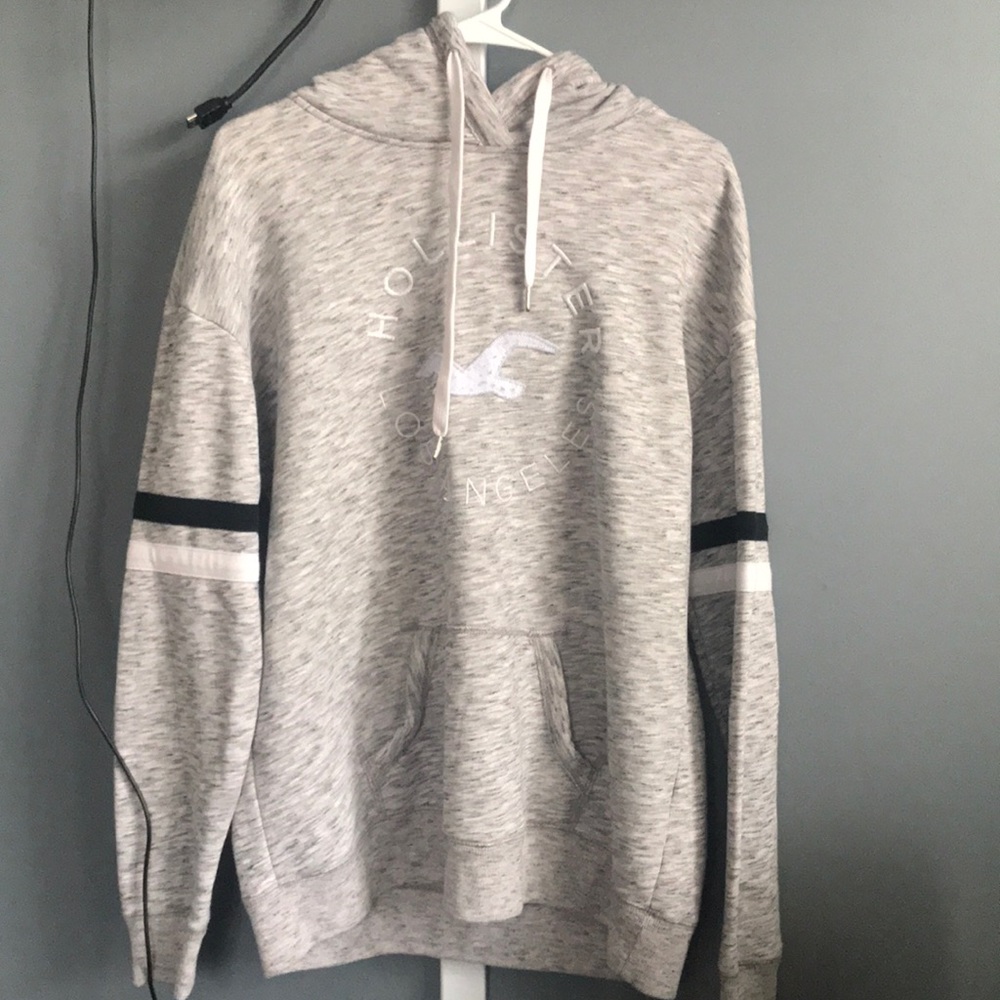 Gray Hollister Sweatshirt
